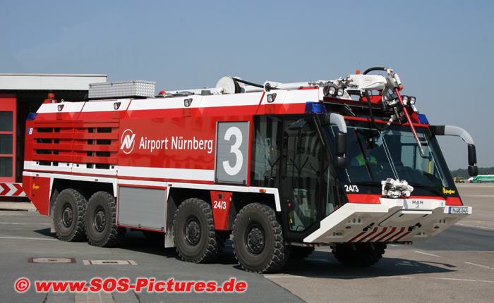 Florian Nürnberg Flughafen 24-03